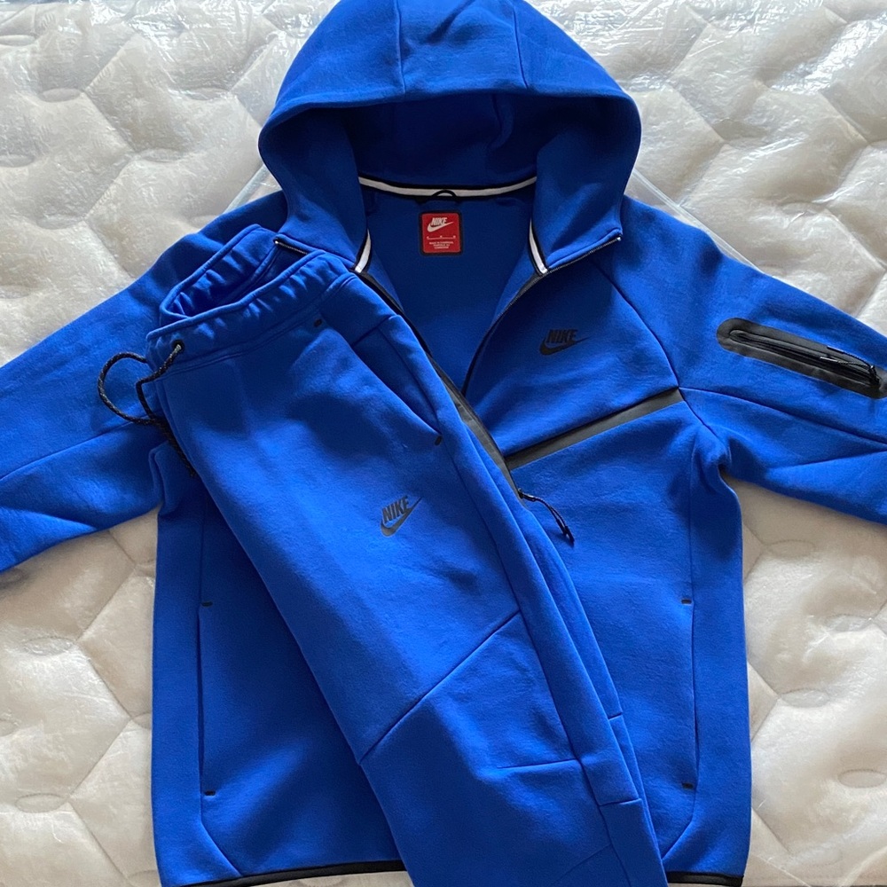 Royal Blue Nike Tech Fleece Set